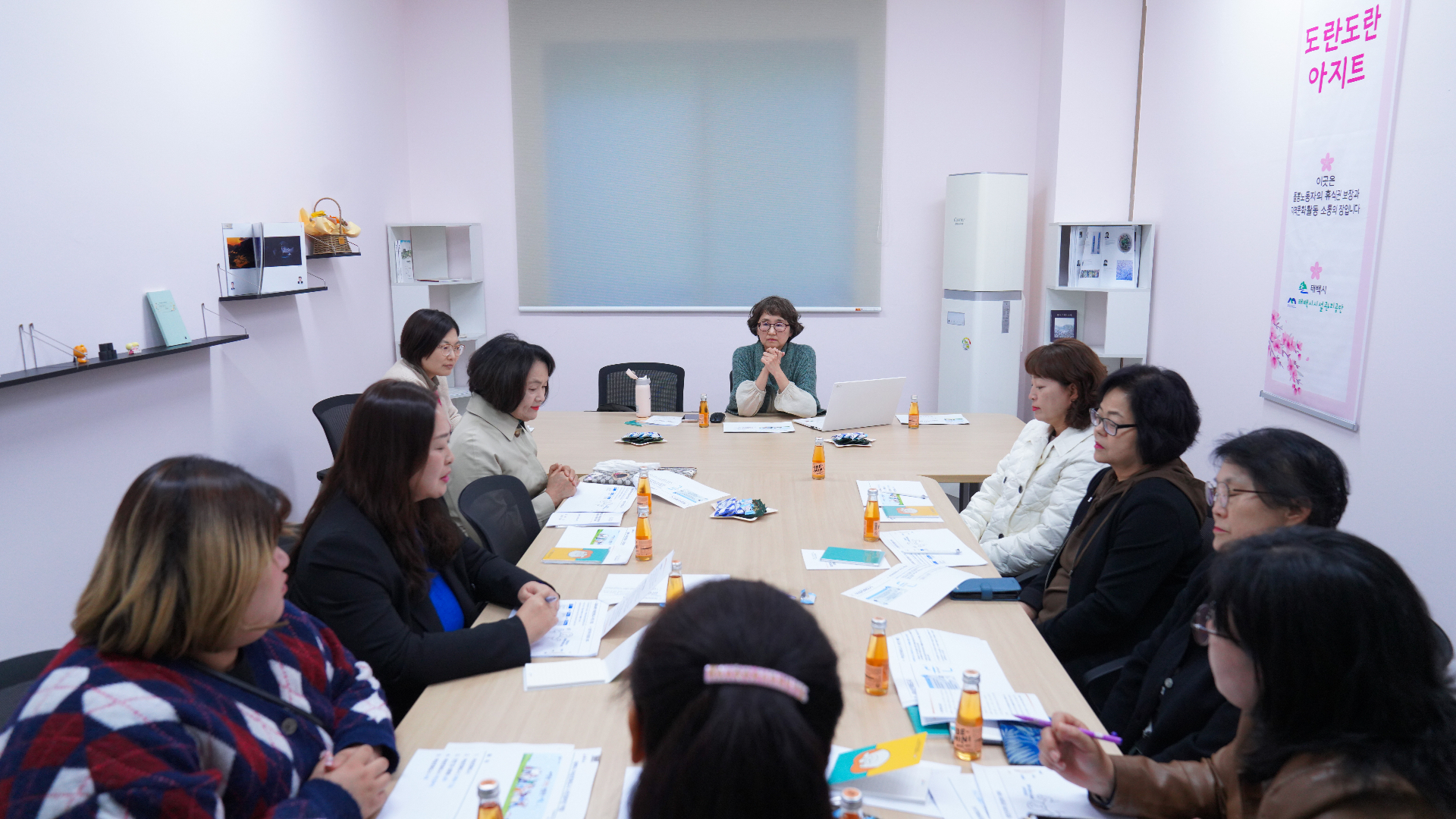 여성친화도시 거점공간 3호점 개소 및
시민참여단 역량강화 교육 실시 이미지 1
