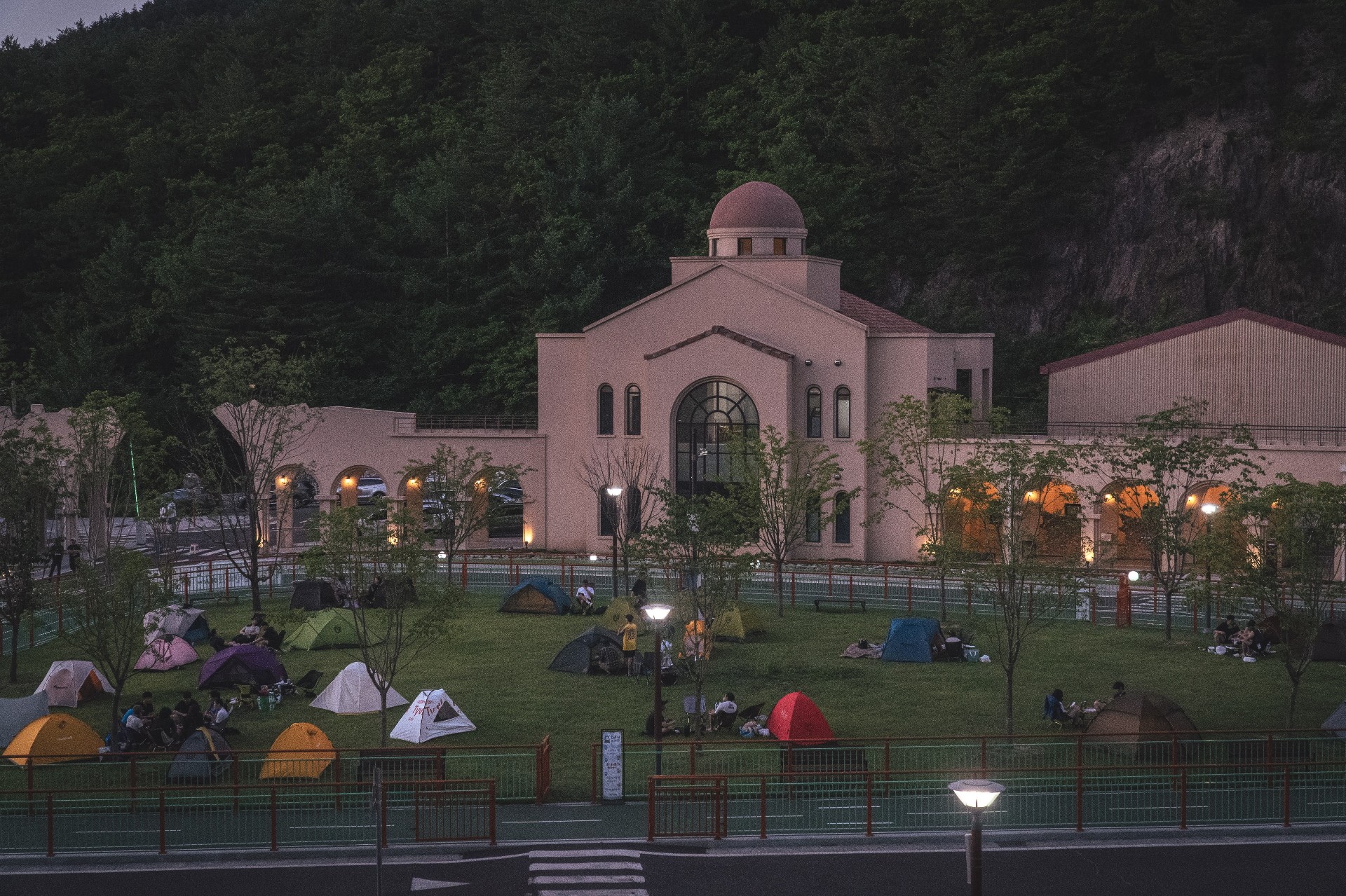 태백시, 7월 관광객 증가율 강원도 1위 기록
전년比 20.7%, 전월比 47.6% 껑충 이미지 1