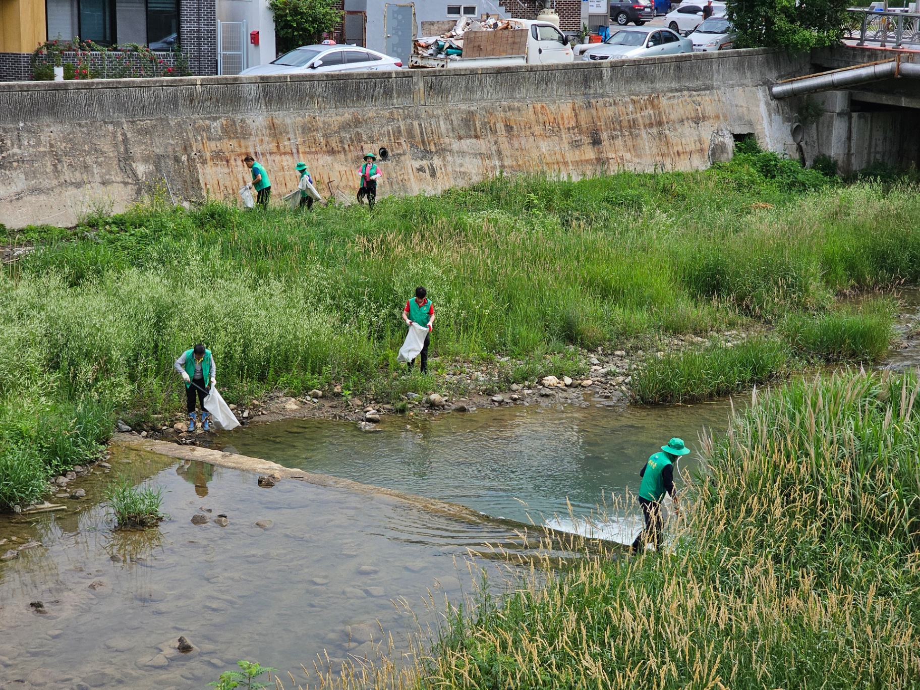 삼수동 새마을협의회 및 부녀회, 환경정화활동 실시 이미지 2