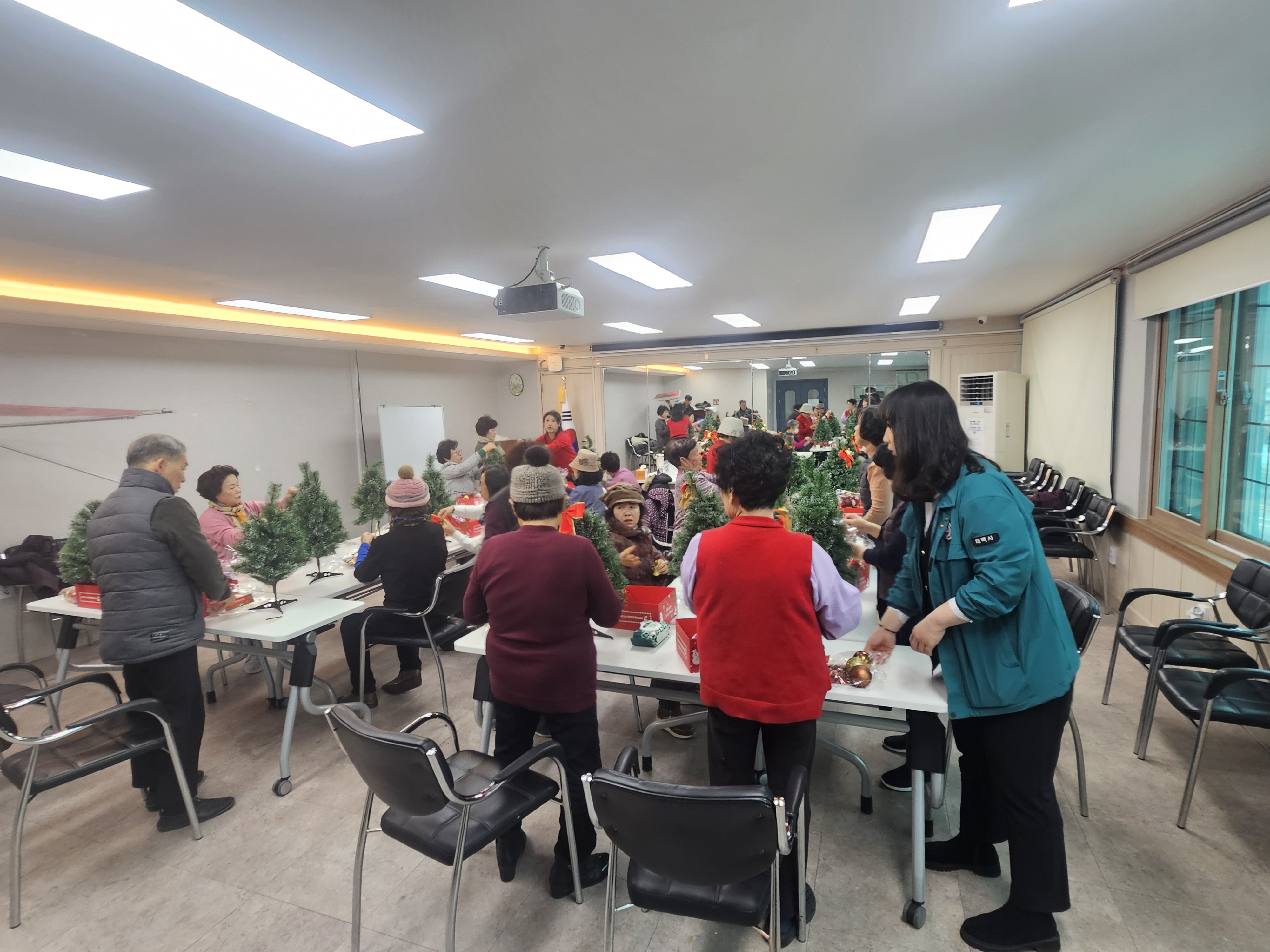 태백시 삼수동, 반려식물 지원사업 연계
참여형 작품 만들기 개최