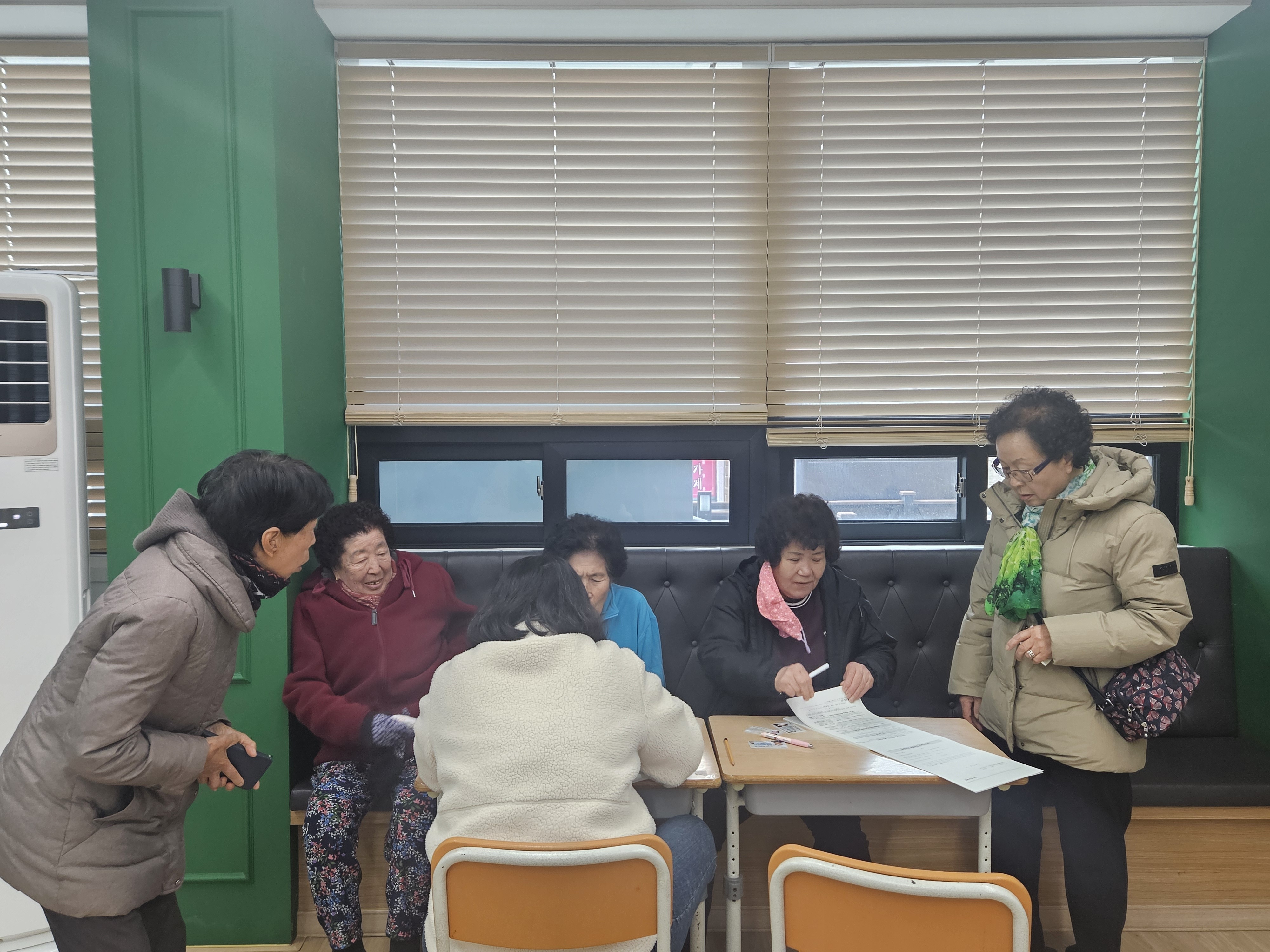 황연동, 찾아가는
 「어르신 버스 무료 이용 신청서 접수」 실시 이미지 1