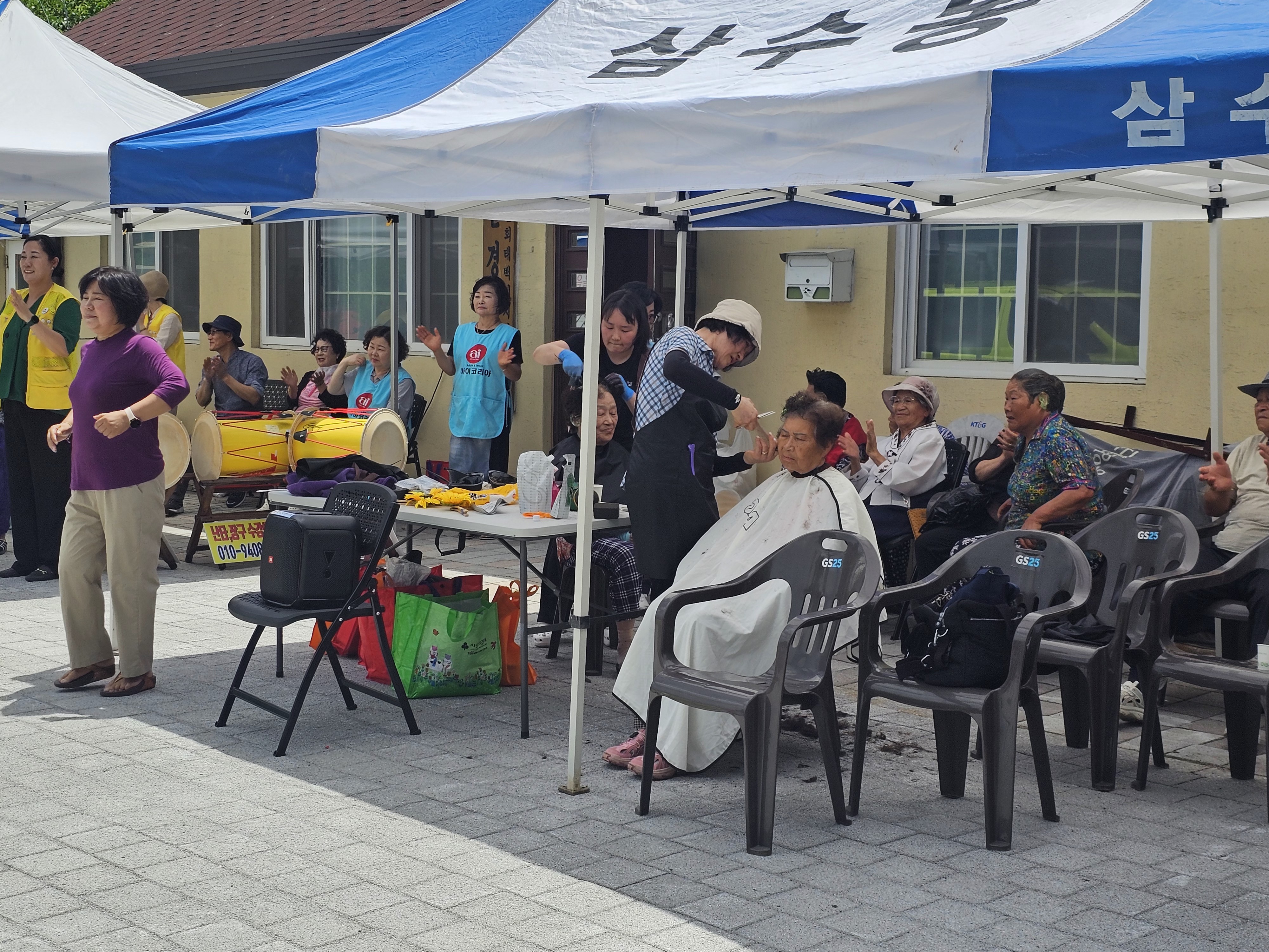 태백시 자원봉사센터,
‘자원봉사로 만드는 행복마을 행사’ 개최 이미지 1