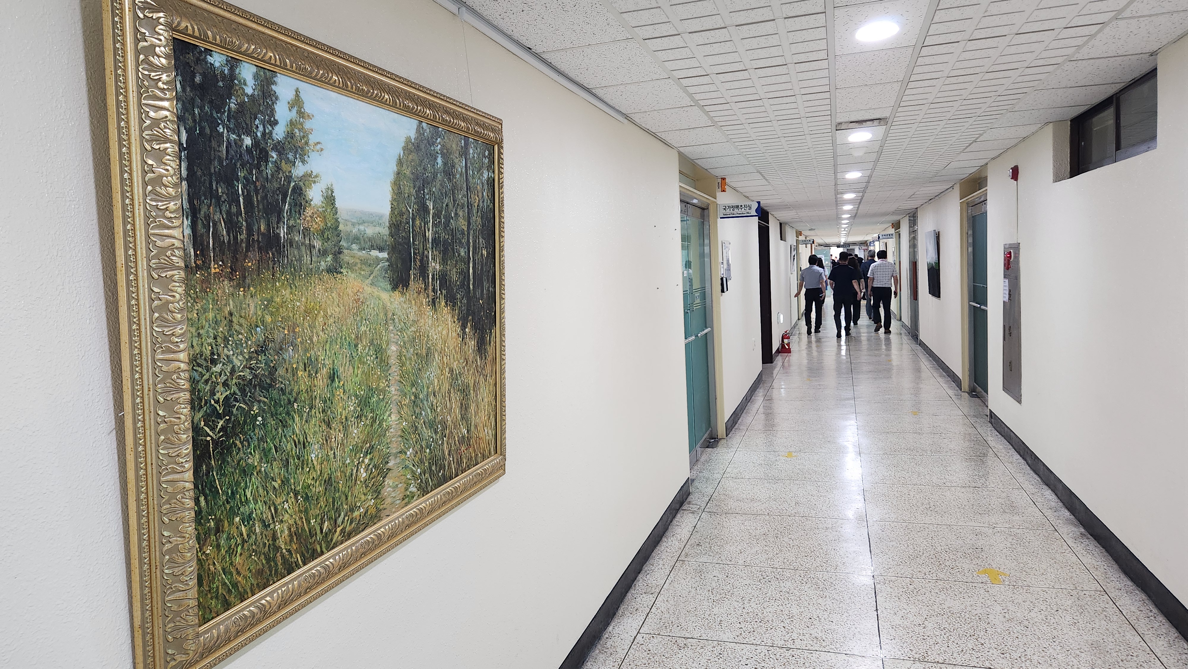 (재)태백시 문화재단, 태백 예술인과 상생 발걸음...작품 전시 신청 기관 모집 이미지 1