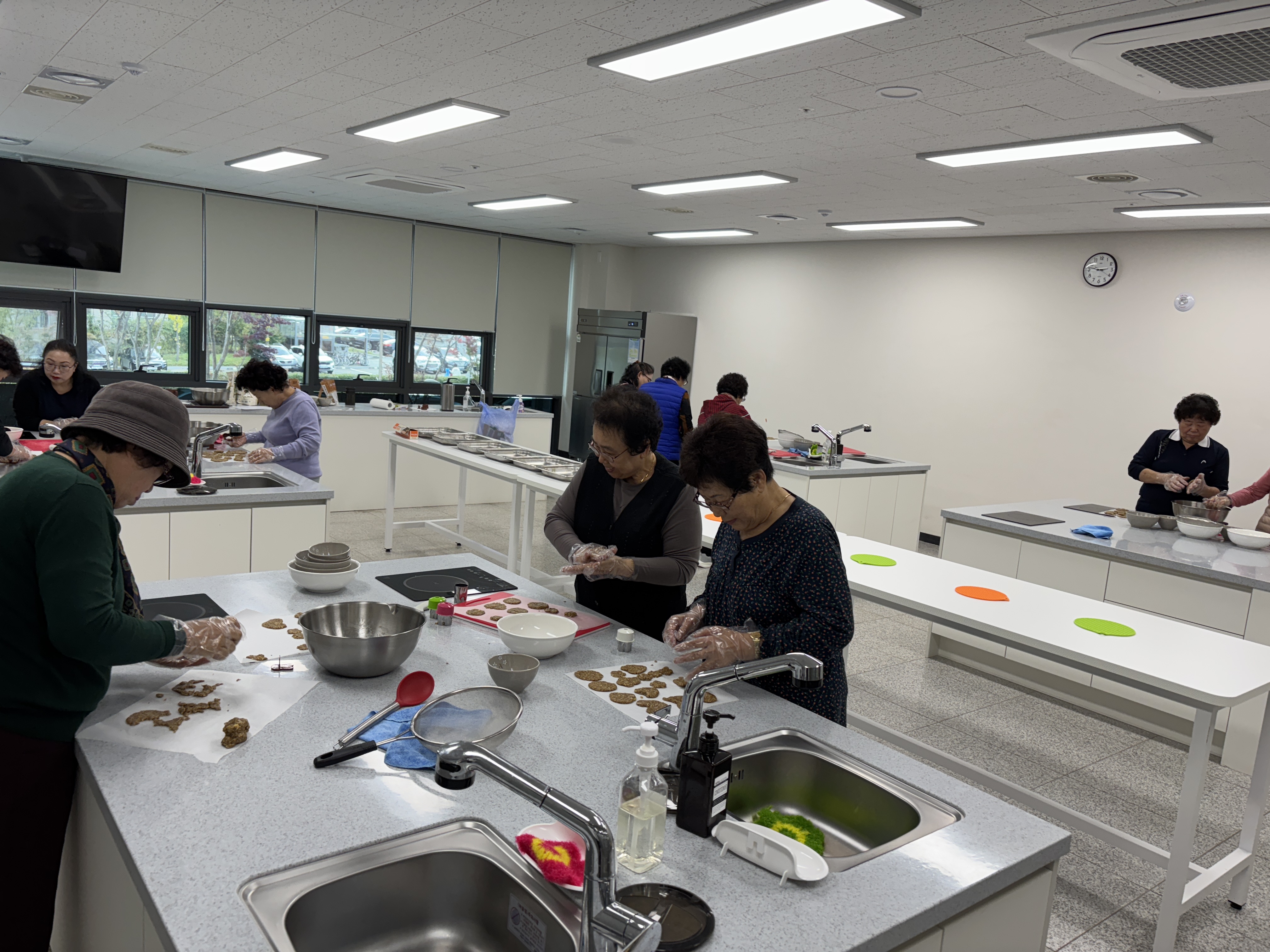 “짠맛 줄이고, 건강 UP!” 태백시 3저
(저염·저당·저지방) 영양 실습 교육 운영 이미지 1